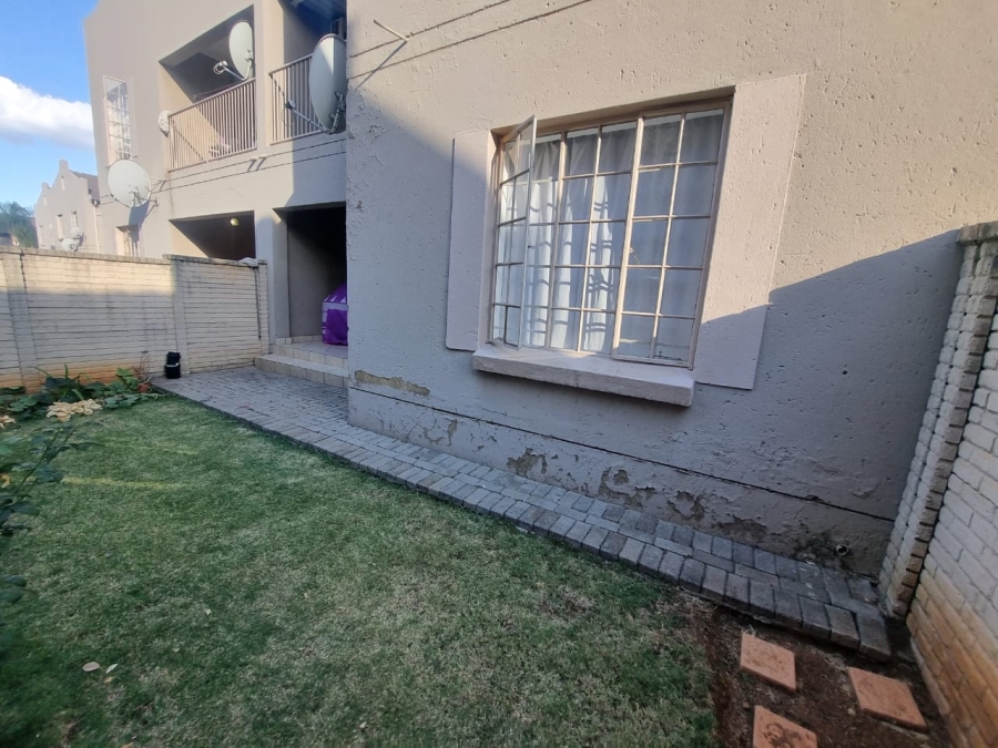 2 Bedroom Property for Sale in Waterval East North West